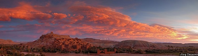 A&iuml;t Ben Haddou, Morocco, Souss-Massa-Dr&acirc;a, A&iuml;t Benhaddou, High Atlas, Ksar, morning light, Marokko