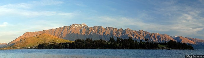 New Zealand, Otago, Queenstown, blue sky, clouds, evening light, lake, Neuseeland