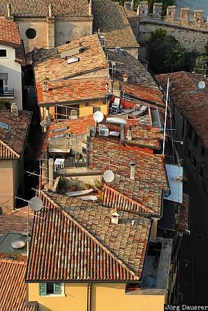 buildings, Castello Scaligero, Italy, Lombardia, pattern, roofs, Scaliger Castle, Italien, Italia