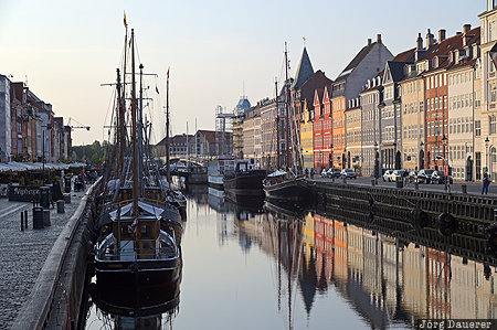 Nyhavn Capital Region, Denmark, DNK, Nyhavn, morning light, Nyhavn harbor, reflexion, Copenhagen, Dänemark, Daenemark
