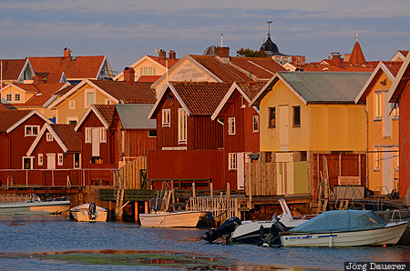 Sm&ouml;gen, SWE, Sweden, V&auml;stra G&ouml;taland, Baltic sea, boats, colorful