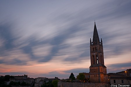 Aquitaine, FRA, France, Saint-&Eacute;milion, blue hour, church, evening light