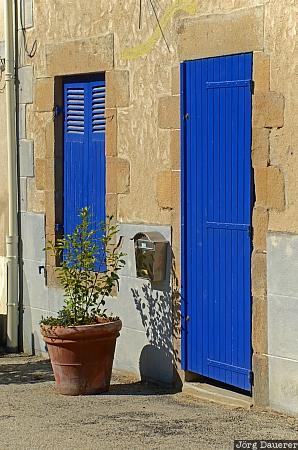 Auray, blue, Bretagne, Brittany, door, facade, flower pot