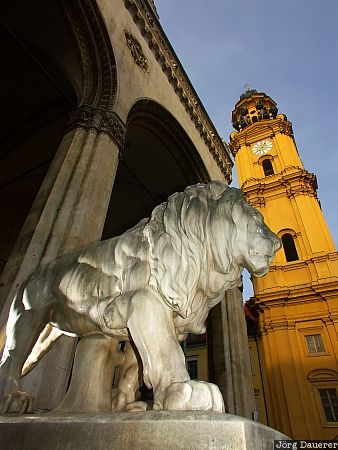 St. Kajetan, Theatinerkirche, Feldherrnhalle, Munich, fill flash, flash gun, M&uuml;nchen, Germany, Bavaria, Deutschland, Bayern, Muenchen