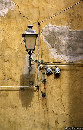 Italy, Sardinia, Castelsardo, yellow, wall, street light, street lamp