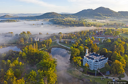 castle, Fischbach, Fischbach Castle, fog, hirschberger Tal, Jelenia Gora Valley, Karpniki, Poland, Lower Silesia