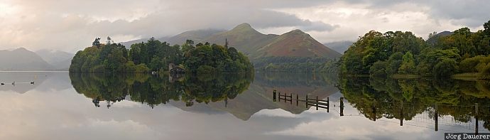 Reflexions in Dervent Water reflexion, Dervent Water, fog, mist, lake, United Kingdom, England, Cumbria, Keswick, Großbritannien, Vereinigtes Königreich, Grossbritannien, Vereinigtes Koenigreich