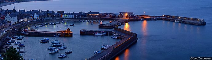 Aberdeenshire, blue hour, boats, evening light, flood-lit, harbour, illumination, United Kingdom, Scotland, Stonehaven, Gro&szlig;britannien, Vereinigtes K&ouml;nigreich, Schottland, Grossbritannien, Vereinigtes Koenigreich