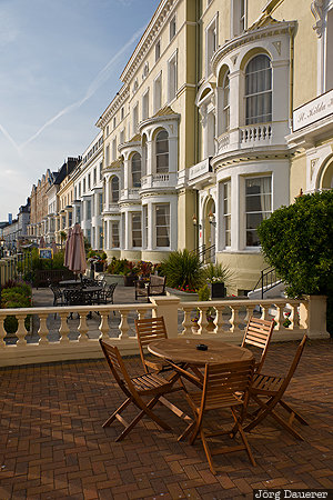 GBR, Llandudno, Llandudno Community, United Kingdom, Wales, buildings, chairs, Gro&szlig;britannien, Vereinigtes K&ouml;nigreich, Grossbritannien, Vereinigtes Koenigreich