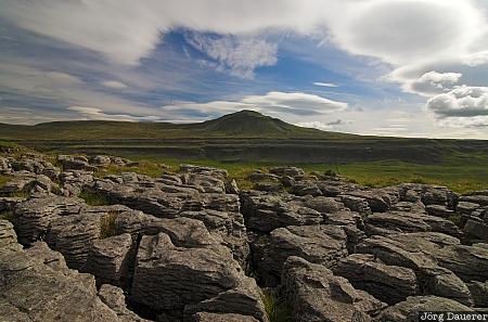 United Kingdom, England, Yorkshire Dales, blue sky, sky, clouds, mountain, Yorkshire, Ingleborough, Gro&szlig;britannien, Vereinigtes K&ouml;nigreich, Grossbritannien, Vereinigtes Koenigreich