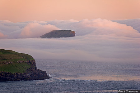 Faroe Islands, FRO, Sy&eth;radalur, Sydradalur, Streymoy, evening light, fog, Steymoy, F&auml;r&ouml;er-Inseln, Faeroeer-Inseln