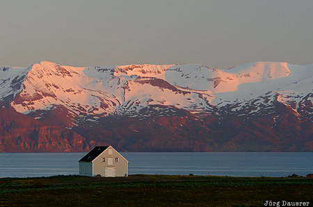 H&uacute;sav&iacute;k, ISL, Iceland, fjord, greenland Sea, hut, mountains, Nor&eth;urland eystra, Nordurland eystra, H&uacute;savik