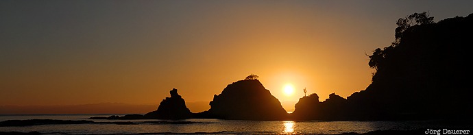 Bay of Plenty, beach, coast, morning light, North Island, pacific ocean, sea stack, New Zealand, Neuseeland
