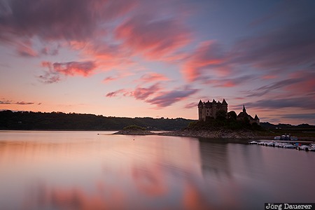 Auvergne, Beaulieu, FRA, France, Veillas, castle, Ch&acirc;teau de Val, Frankreich