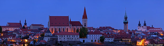blue hour, Church of St. Nicholas, CZE, Czech Republic, flood-lit, Jihomoravsk&yacute; kraj, m&auml;hren, Tschechien