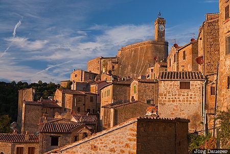 Italy, Sorano, Tuscany, ITA, blue sky, clouds, evening light, Italien, Italia
