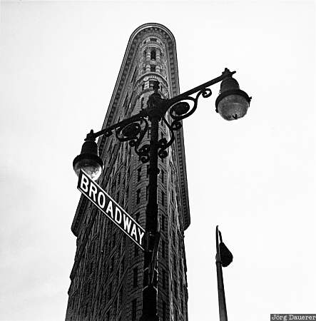 Flatiron Building, New York, Manhattan, United States, skyscraper, street lamp, street light, USA, Vereinigte Staten, NY, New York City, Big Apple