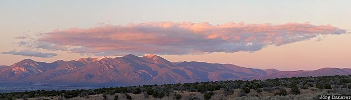 USA, New Mexico, Taos, clouds, sunset, Rocky Mountains, mountains, United States, Vereinigte Staten